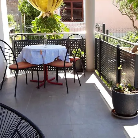 Kiki Appartement Pakoštane